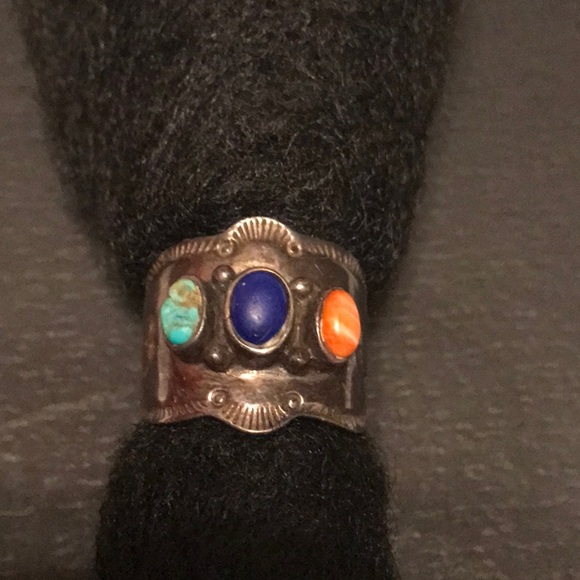 Three Stone Sterling Silver Ring - Picture 2 of 8